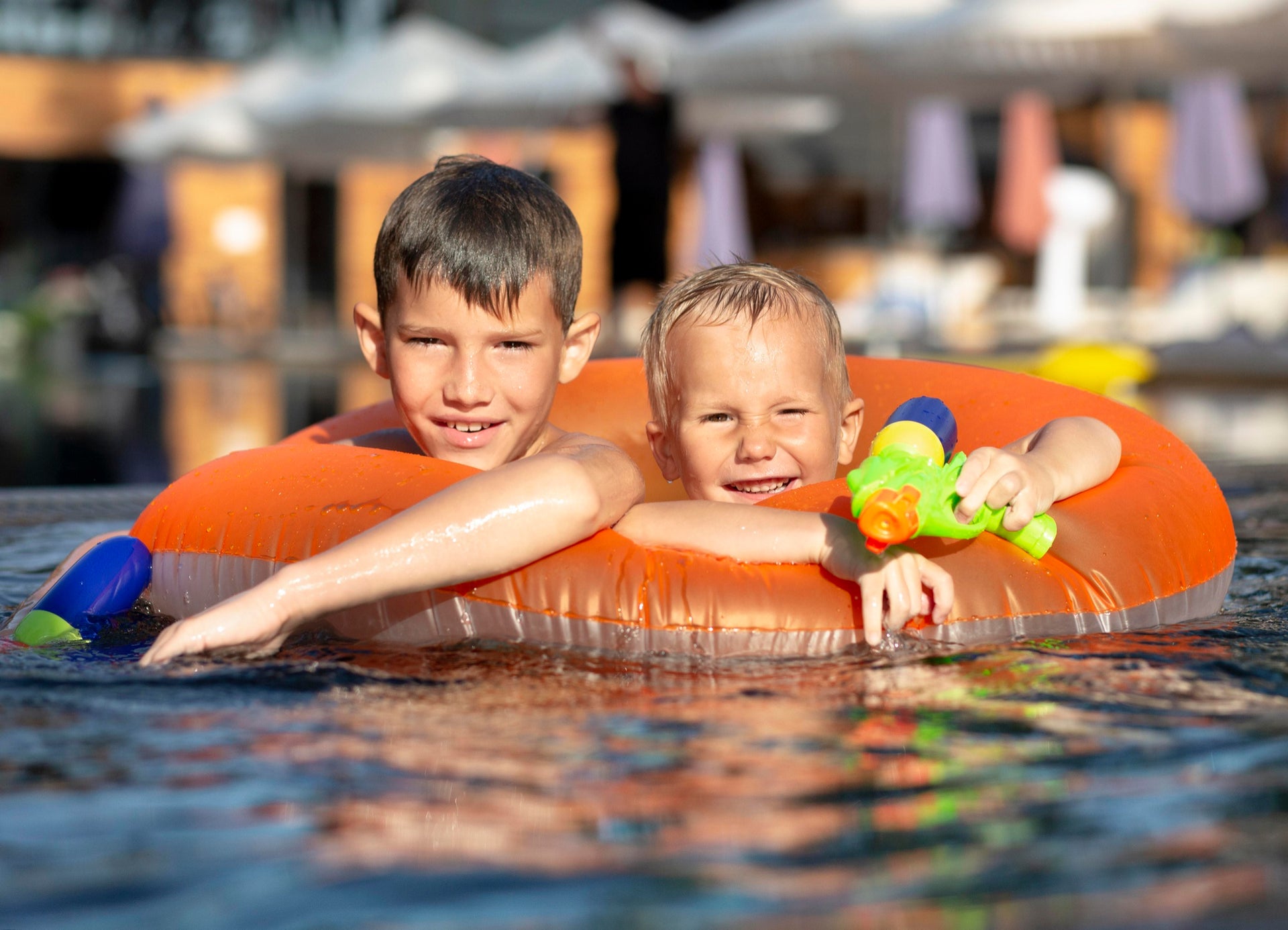 Ejercicios de enseñanza para natación infantil