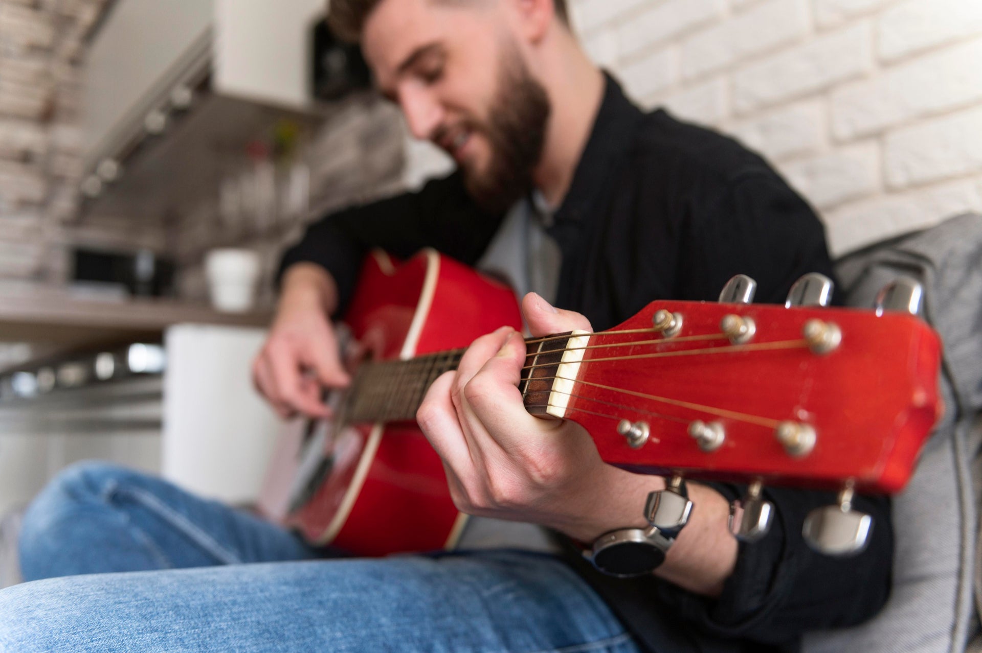 La evolución de la guitarra: la guitarra de diez cuerdas