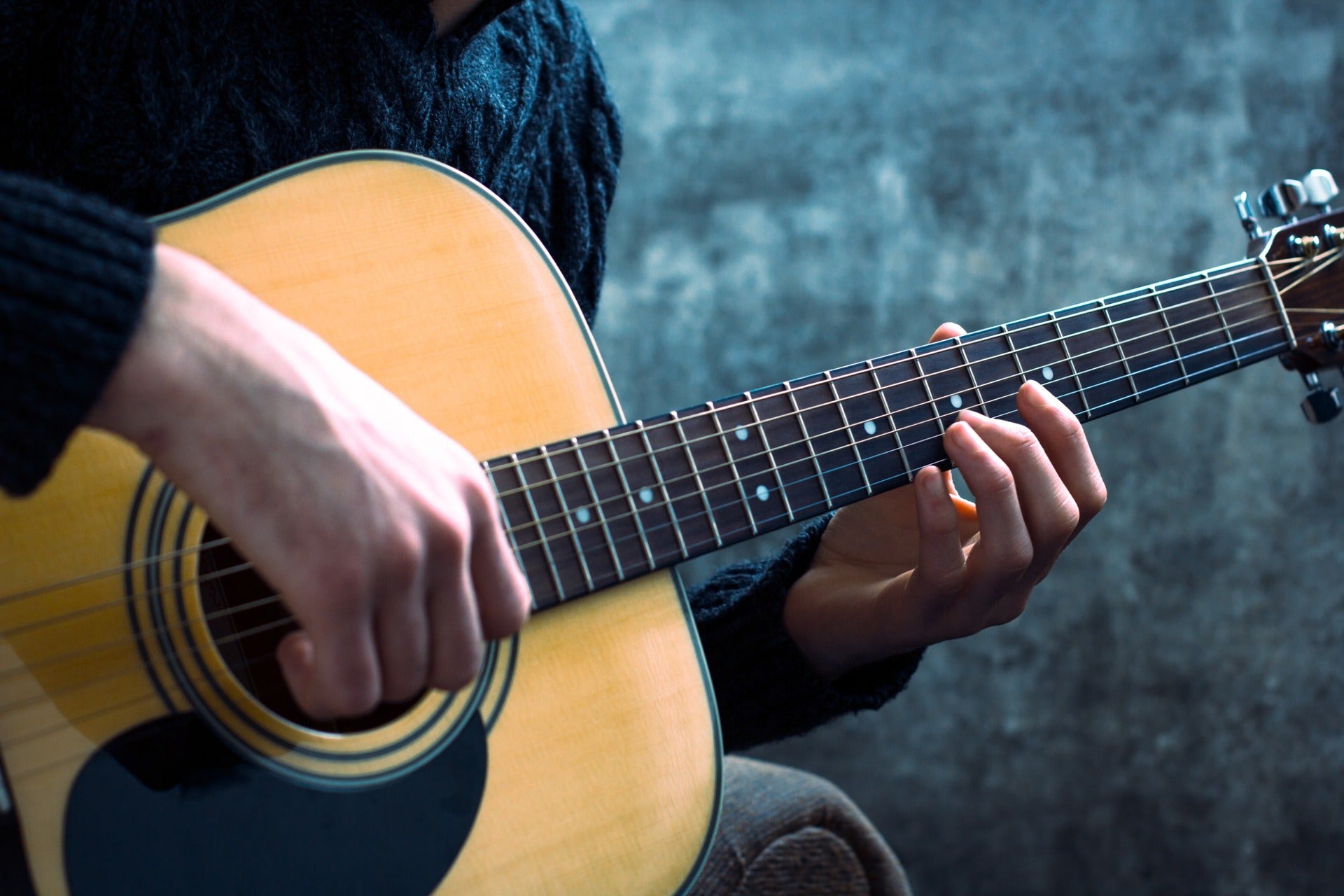 Técnica de la guitarra: la colocación de la mano izquierda